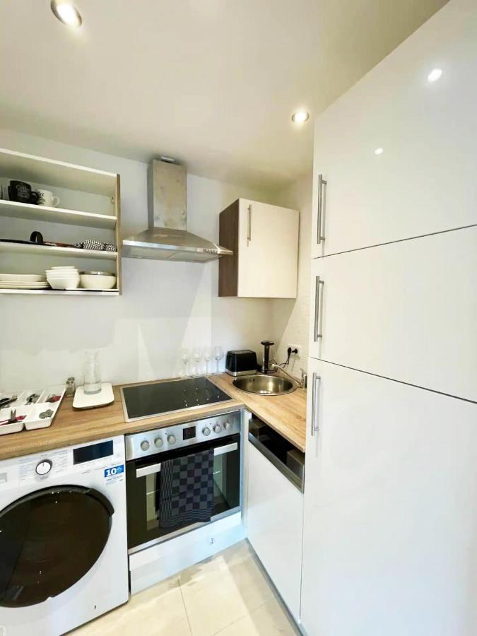 Cozy Apartment With Kitchen + Balcony New! Έσσεν Εξωτερικό φωτογραφία